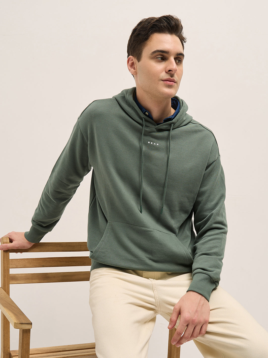 Men Green Solid Relax Fit Hoodie