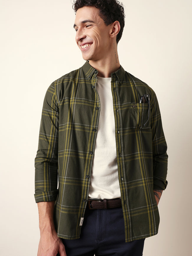Men Modern Fit Casual Shirt