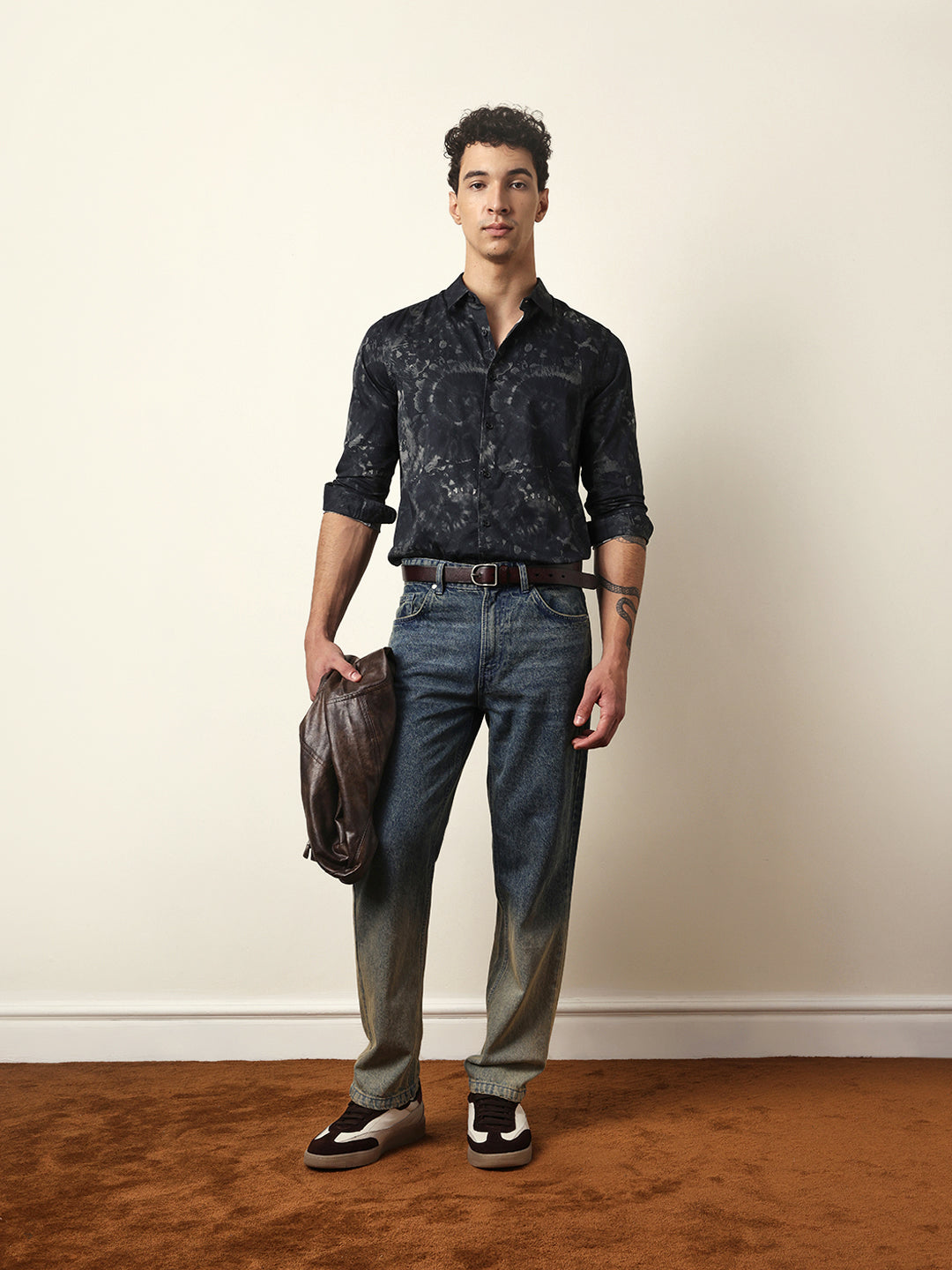 Men Modern Fit Casual Shirt