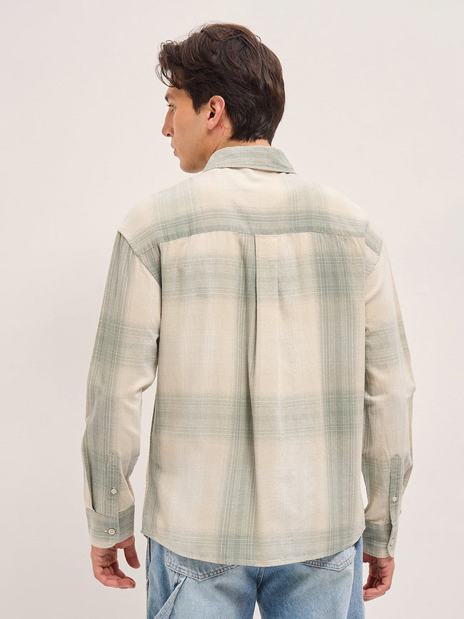 Men Green and Cream Checkered Relaxed Fit Casual Shirt