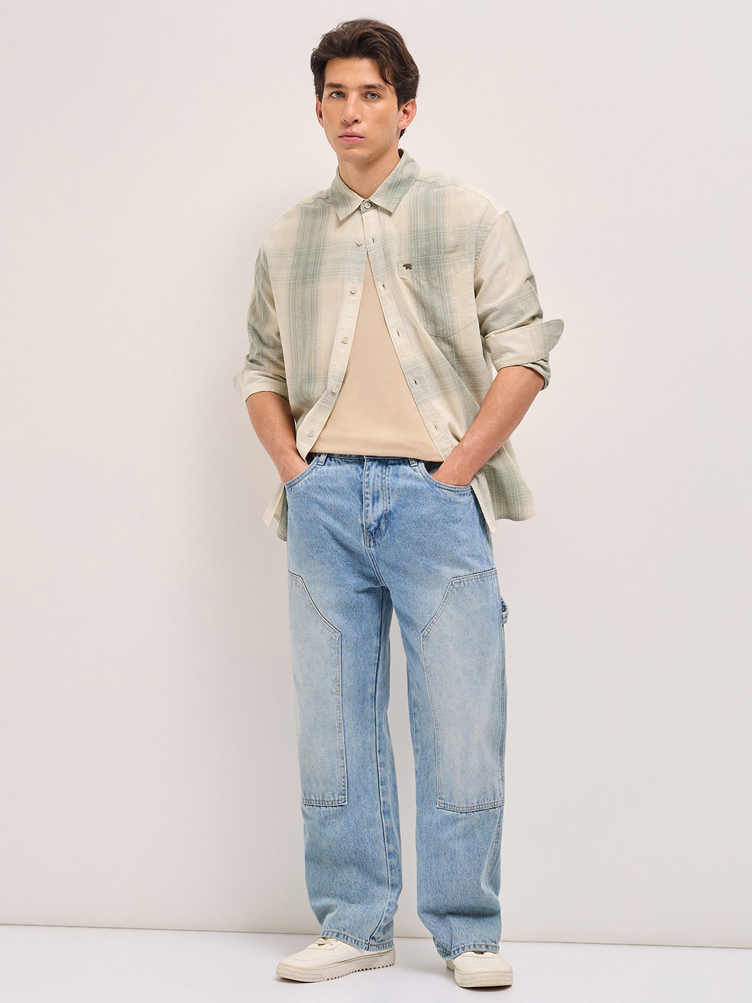 Men Green and Cream Checkered Relaxed Fit Casual Shirt