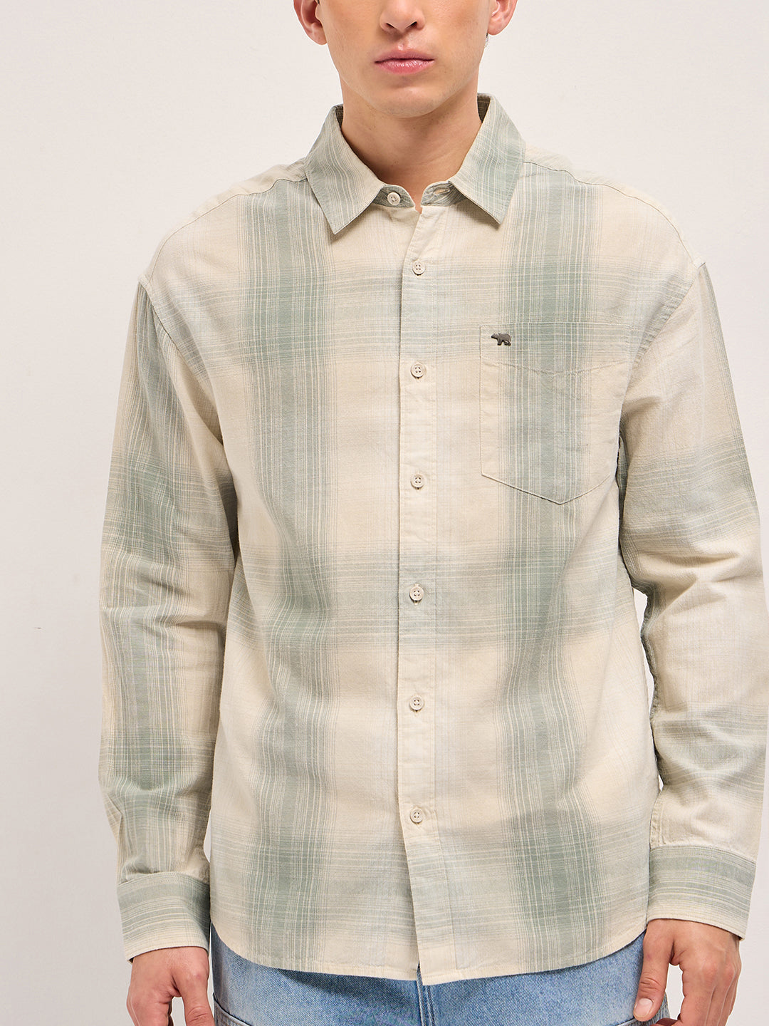 Men Green and Cream Checkered Relaxed Fit Casual Shirt