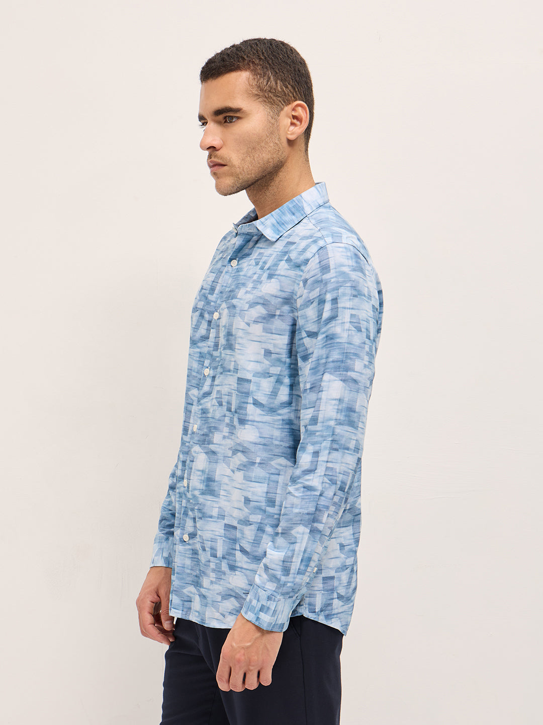 Men Blue Abstract Geometric print Tailored Fit Formal Shirt