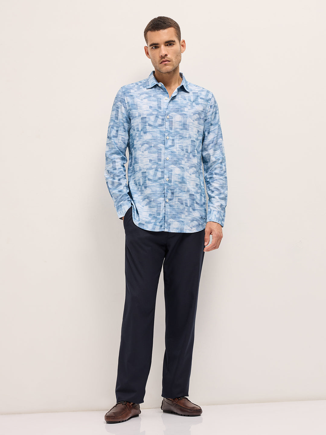 Men Blue Abstract Geometric print Tailored Fit Formal Shirt