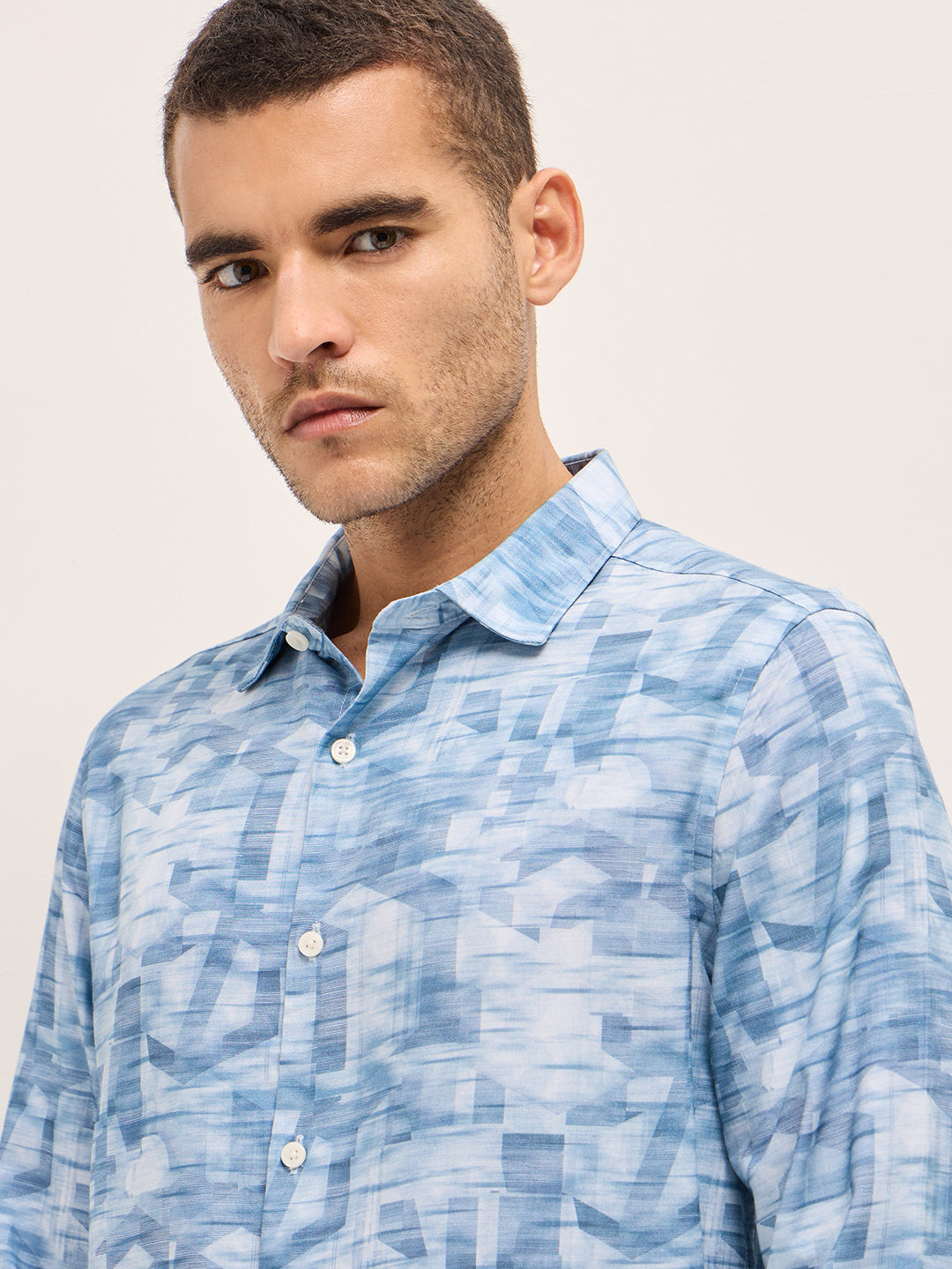 Men Blue Abstract Geometric print Tailored Fit Formal Shirt