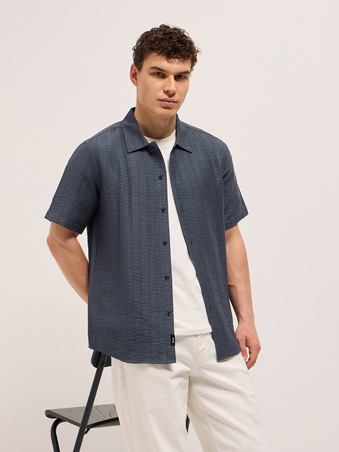 Men Blue Crinkled Textured Regular Fit Half-Sleeve Casual Shirt