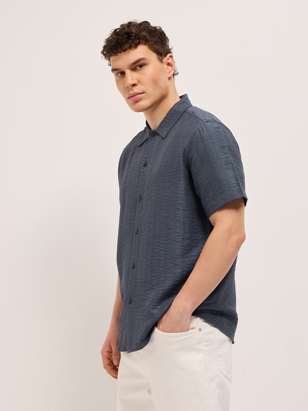 Men Blue Crinkled Textured Regular Fit Half-Sleeve Casual Shirt