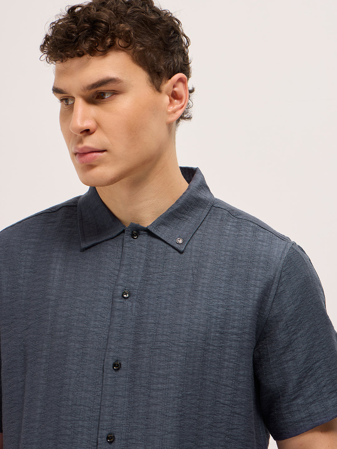 Men Blue Crinkled Textured Regular Fit Half-Sleeve Casual Shirt