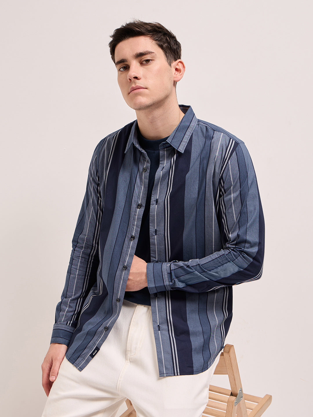 Men Blue Stripes Slim Fit Casual Shirt