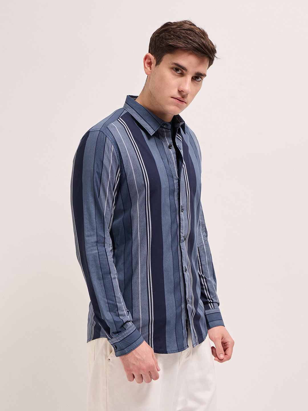 Men Blue Stripes Slim Fit Casual Shirt