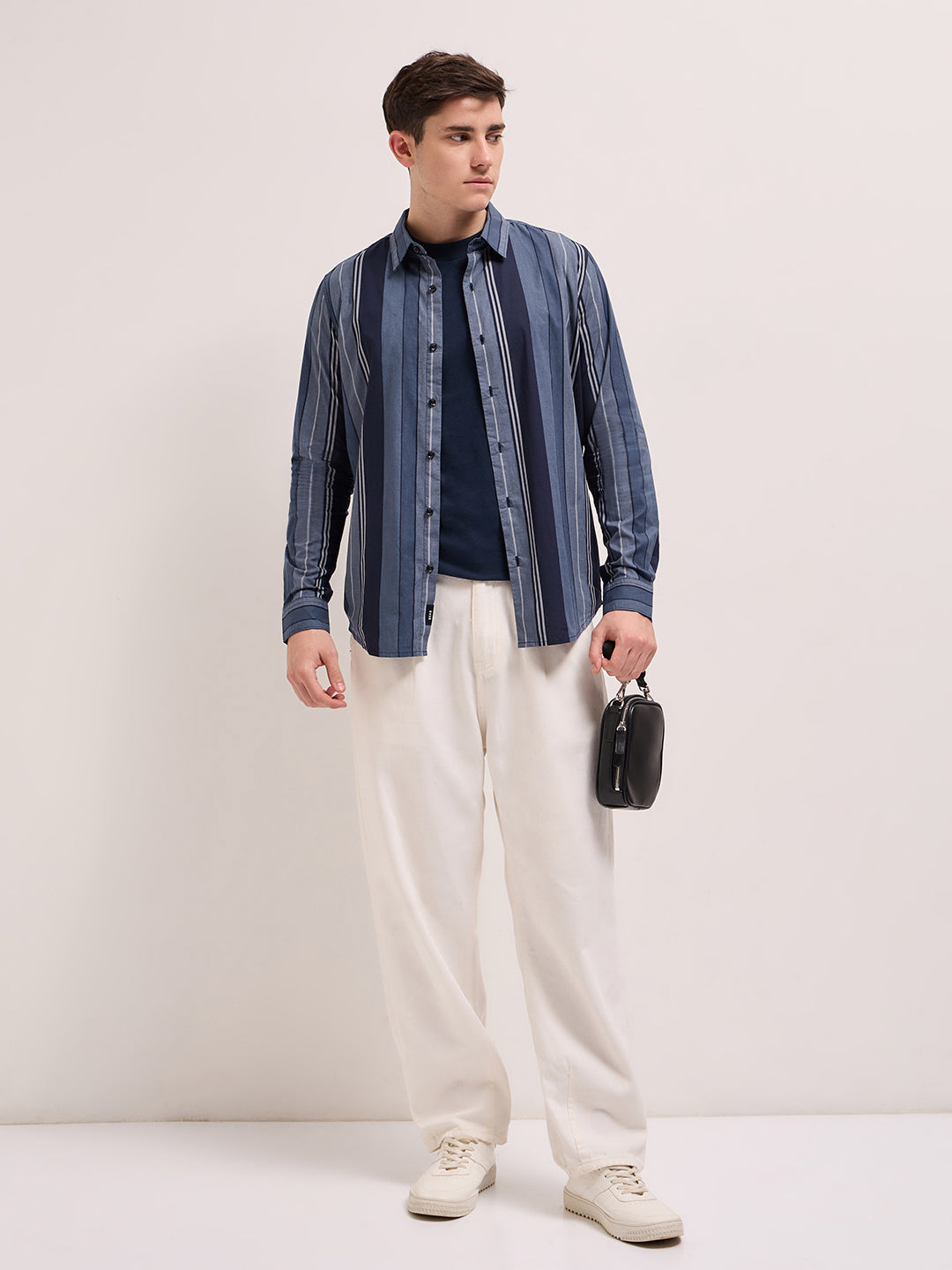 Men Blue Stripes Slim Fit Casual Shirt