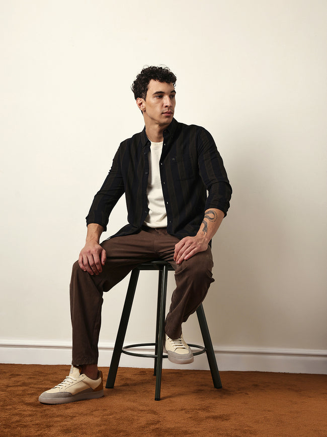 Men Modern Fit Casual Shirt