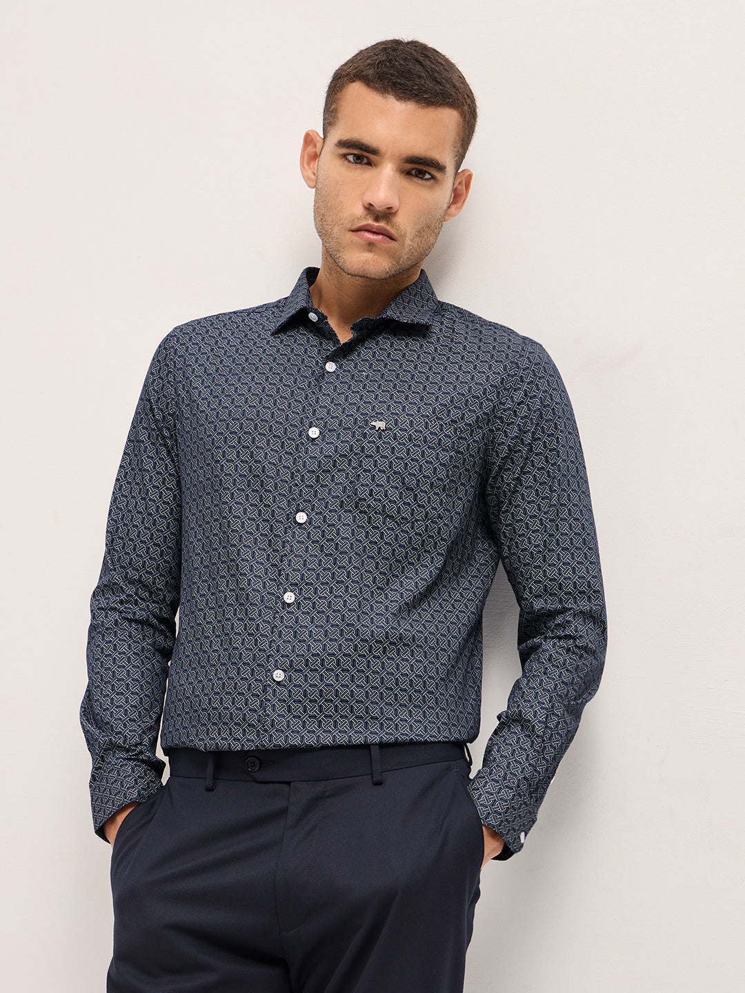 Men Navy Blue Geometric Printed Tailored Fit Formal Shirt