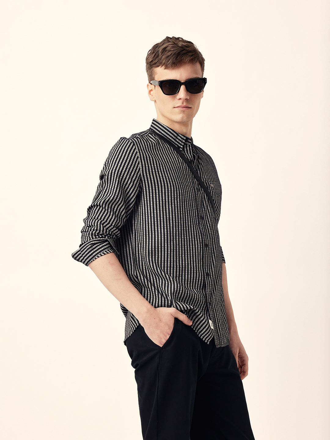 Men Casual Vertical Stripe Shirt
