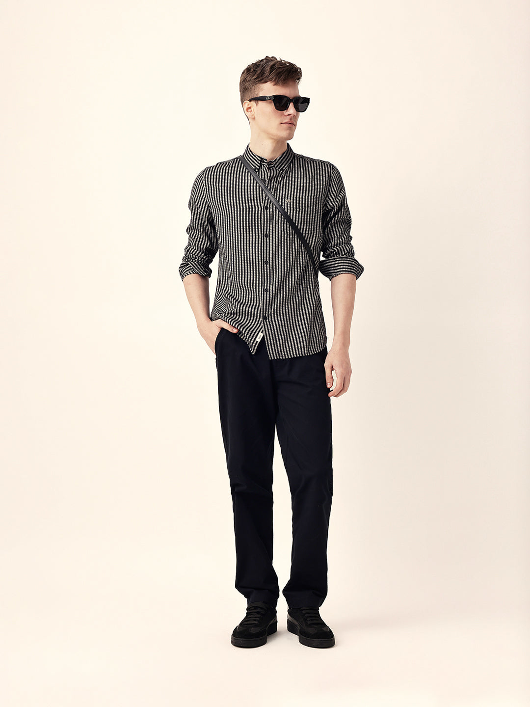 Men Casual Vertical Stripe Shirt