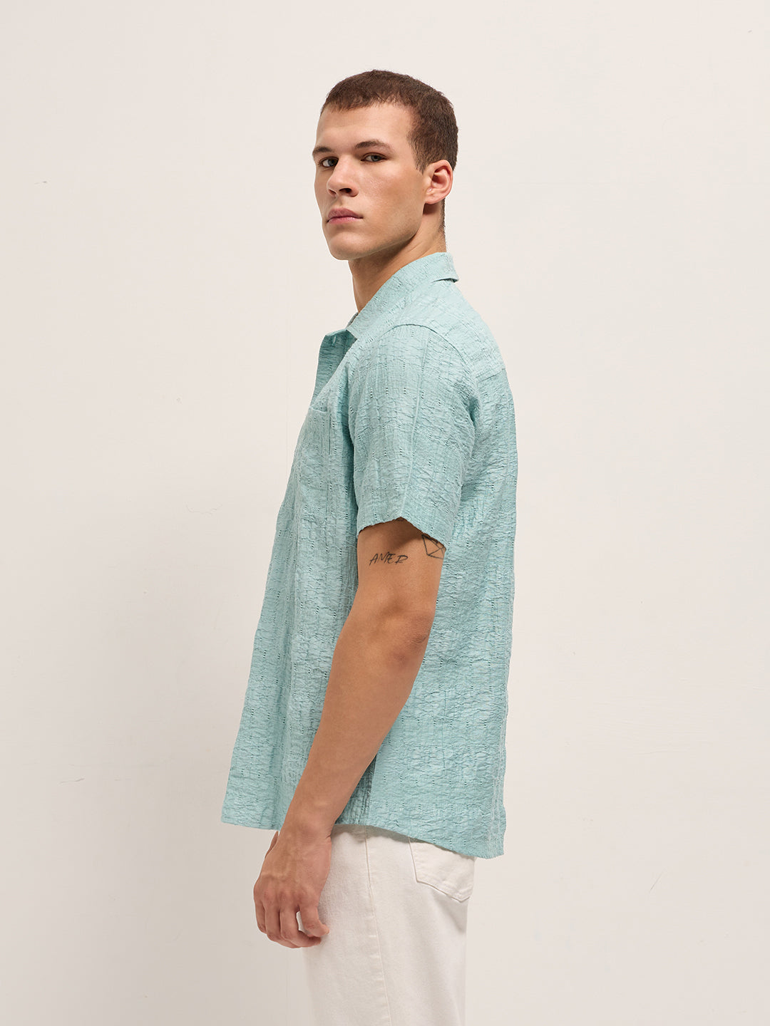 Men Blue Crinkle Textured Regular Fit Half-Sleeve Casual Shirt