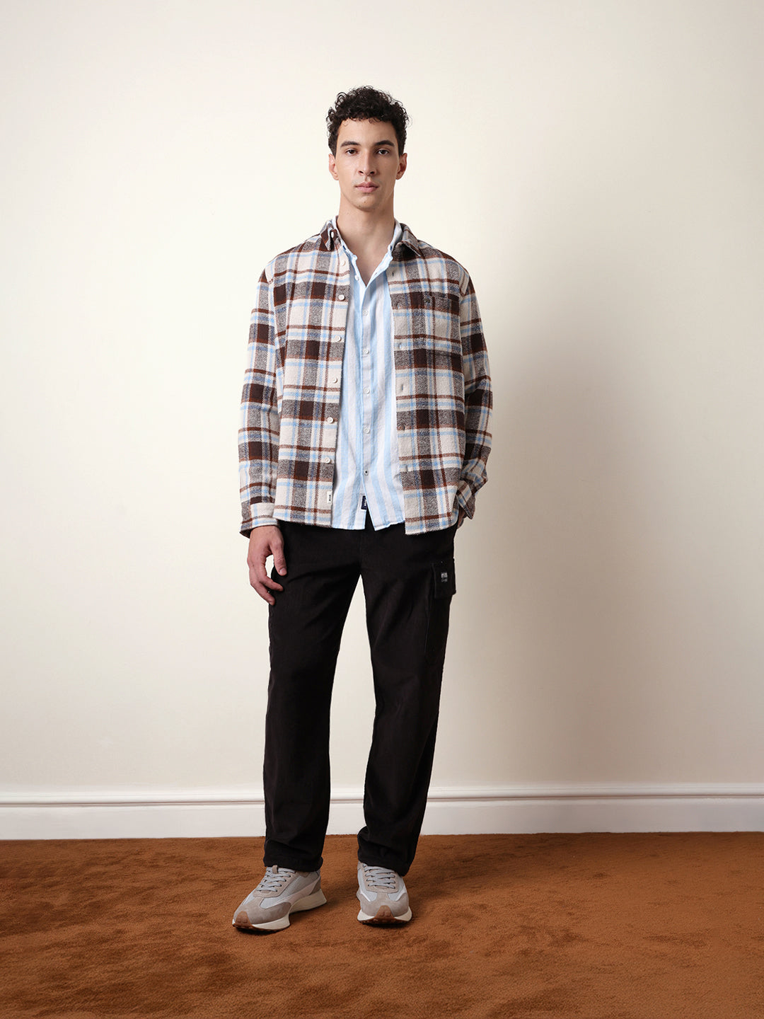 Men Modern Fit Casual Shirt