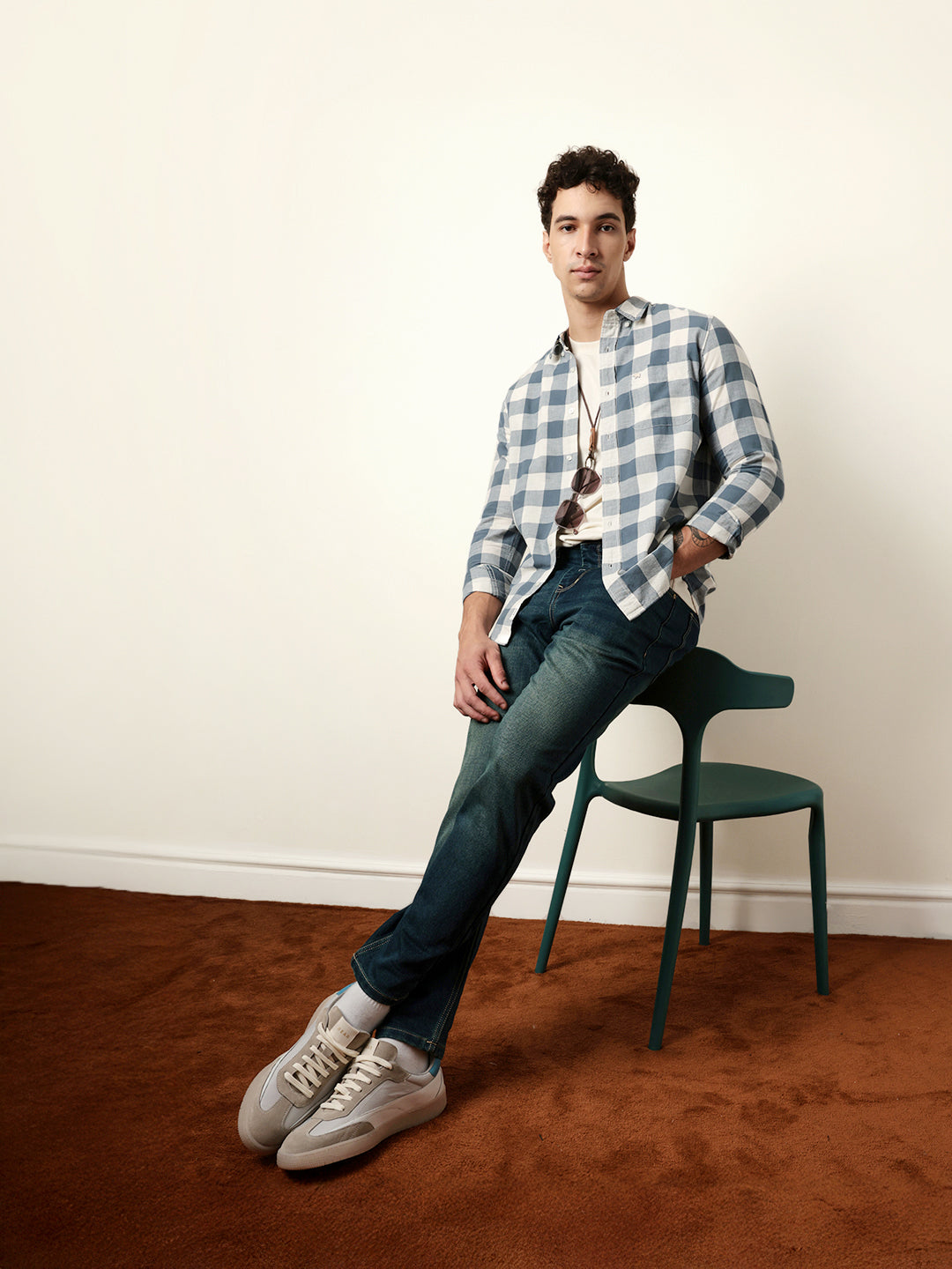 Men Checked Casual Full-Sleeve Shirt