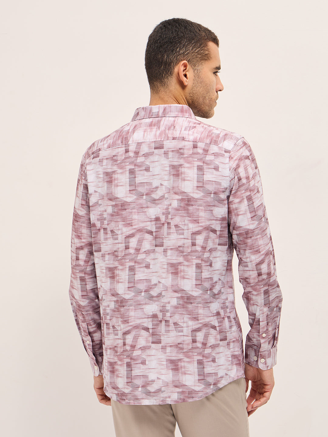 Men Pink Abstract Geometric print Tailored Fit Formal Shirt