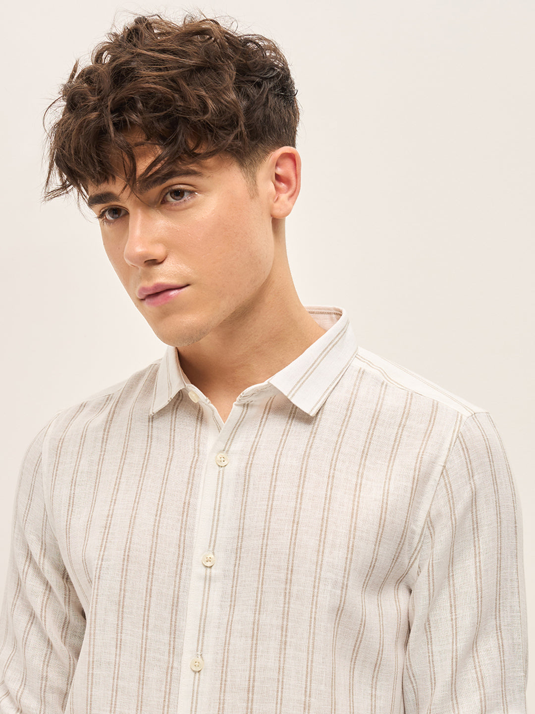 Men White Stripes Slim Fit Casual Shirt