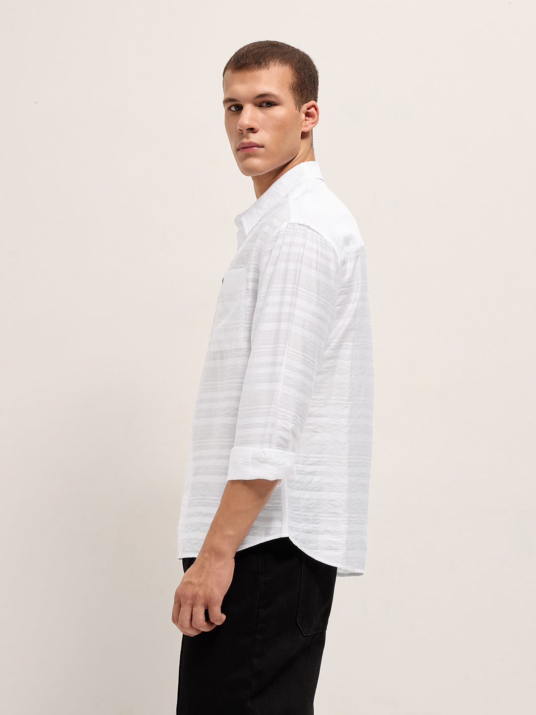 Men White Crinkled Horizontal Textured Stripe Relaxed Fit Casual Shirt