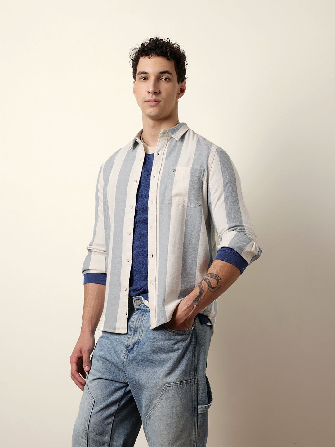 Men Checked Casual Full-Sleeve Shirt