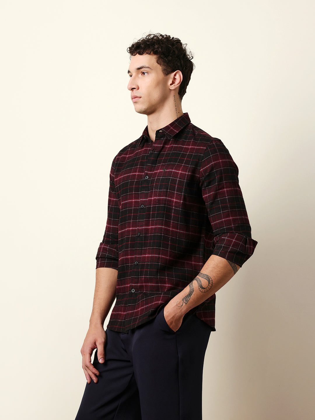 Men Checked Casual Full-Sleeve Shirt