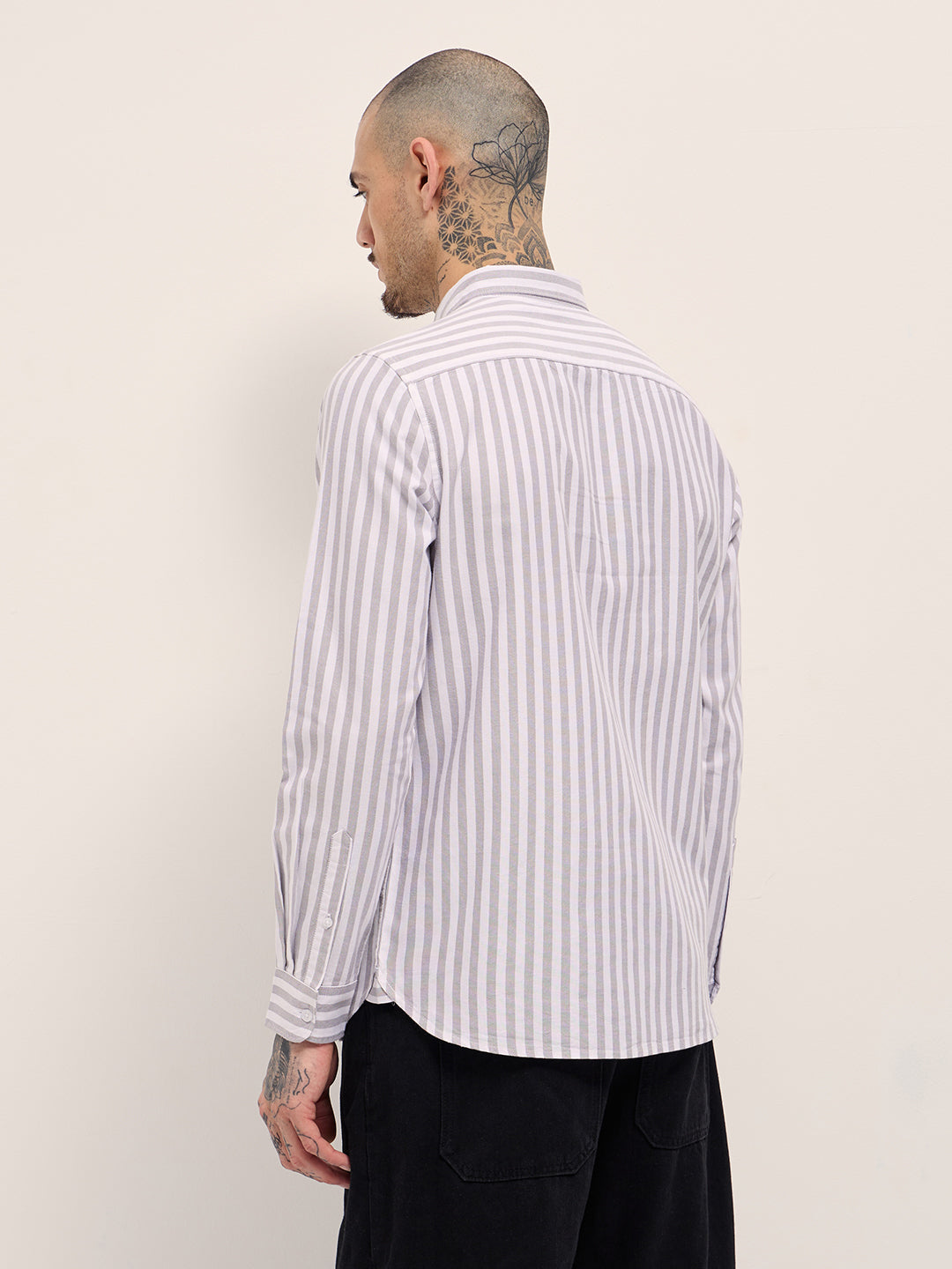 Men Grey & White Vertical Stripes Slim Fit Casual Shirt