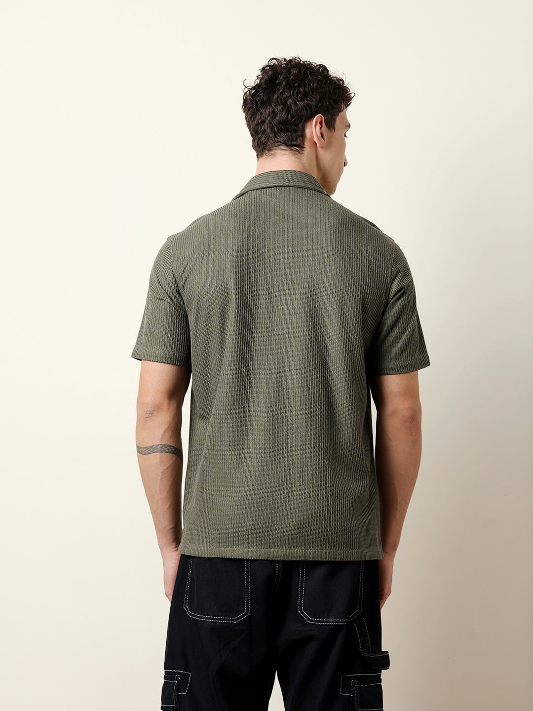 Men Solid Casual Half-Sleeve Shirt