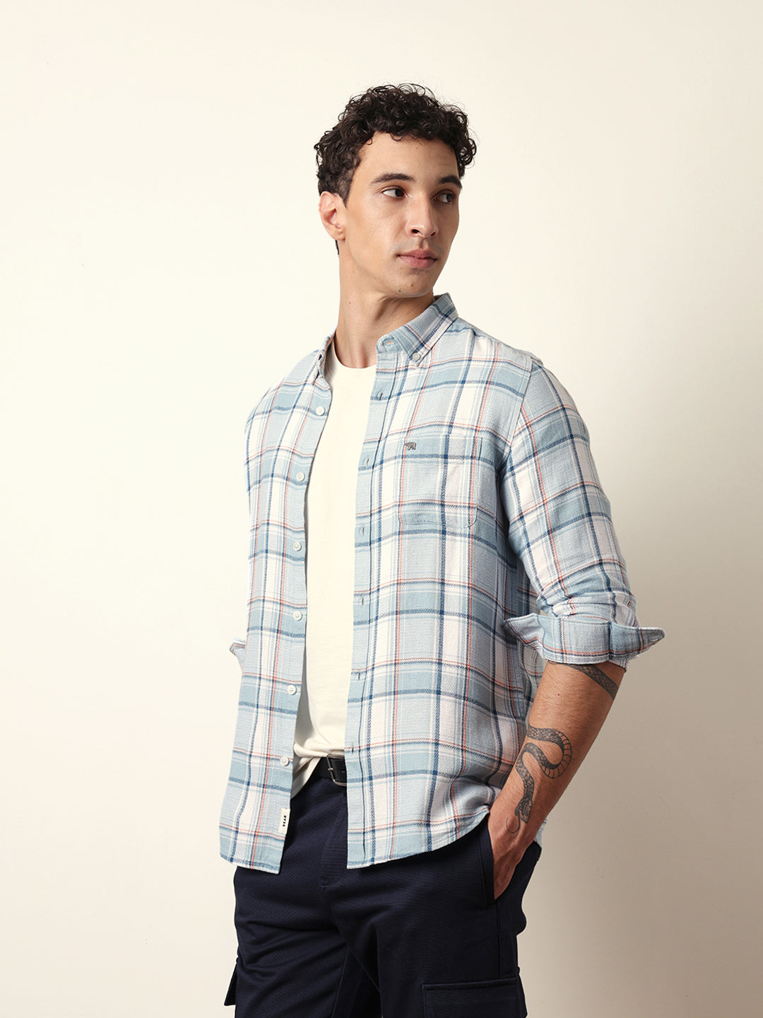 Men Modern Fit Casual Shirt