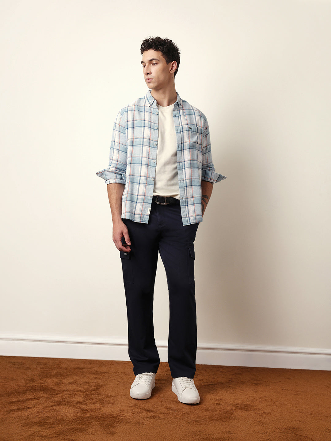 Men Modern Fit Casual Shirt