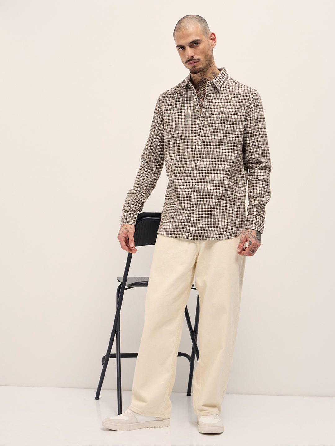 Men Brown Textured Checks Design Slim Fit Casual Shirt