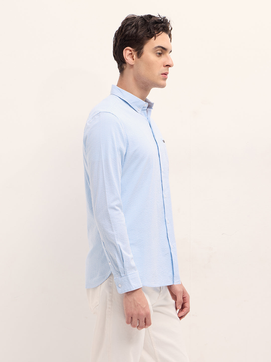 Men Light Blue Vertical Pin Stripes Slim Fit Casual Shirt