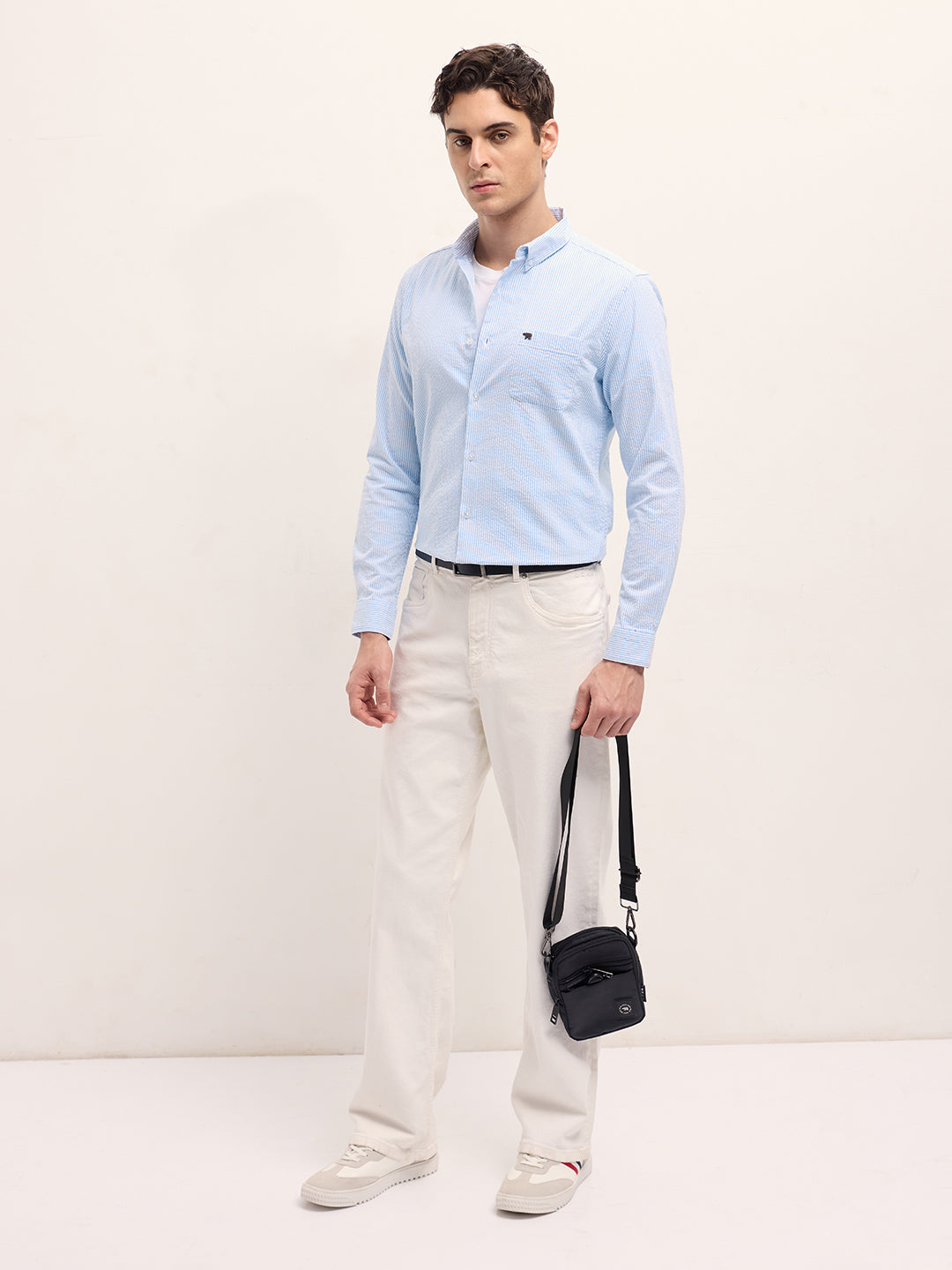 Men Light Blue Vertical Pin Stripes Slim Fit Casual Shirt