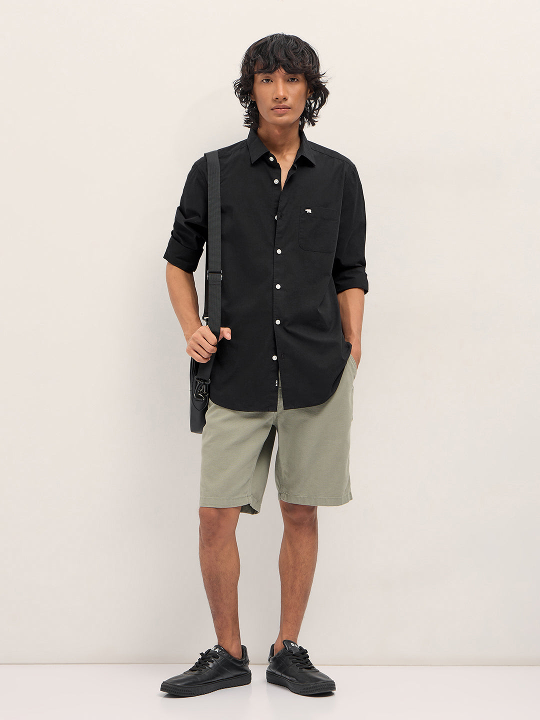 Men Black Cotton Solid Slim Fit Casual Shirt