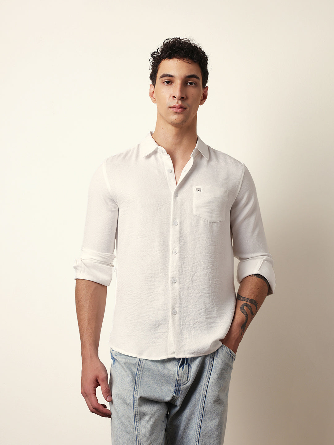 Men Modern Fit Casual Shirt