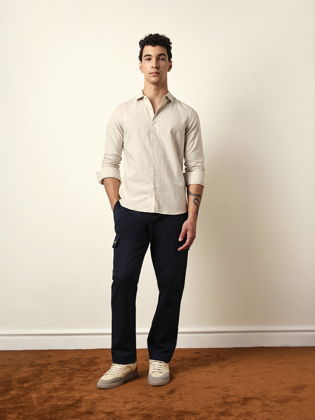 Men Modern Fit Casual Shirt