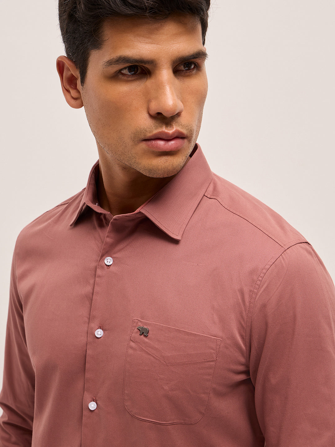 Men Light terracotta Tailored Fit Solid Formal Shirt