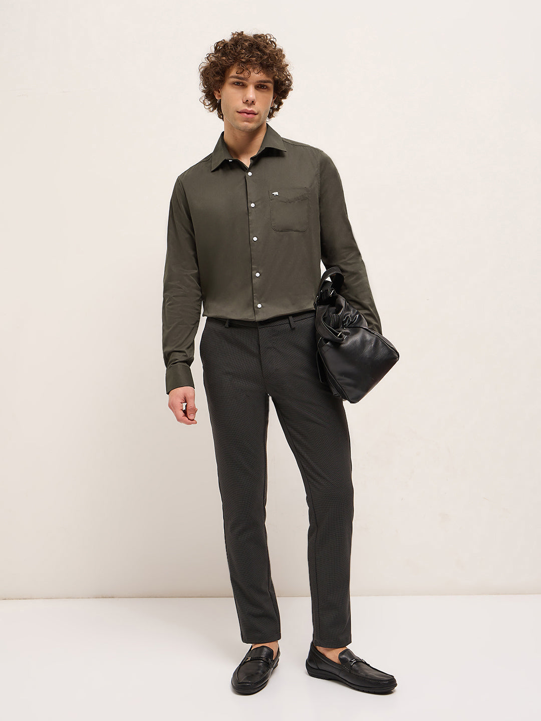 Men Elegant Olive Solid Tailored Fit Formal Shirt