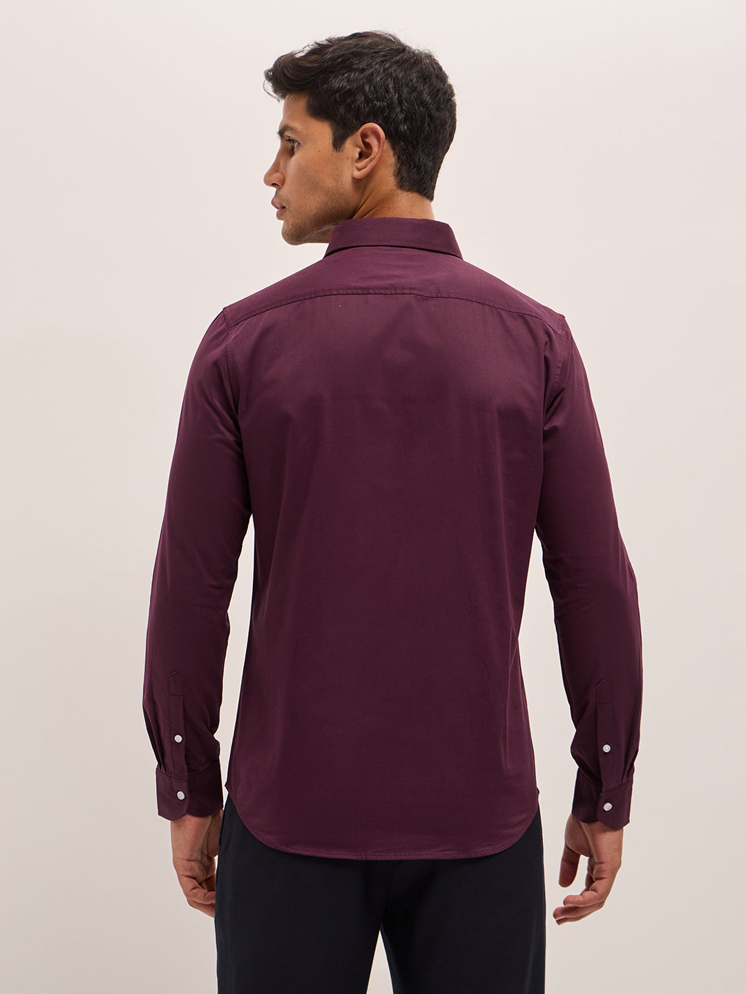 Men Maroon Tailored Fit Solid Formal Shirt