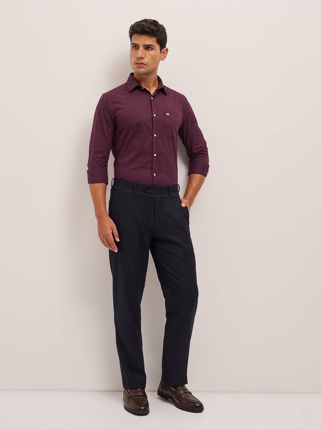 Men Maroon Tailored Fit Solid Formal Shirt