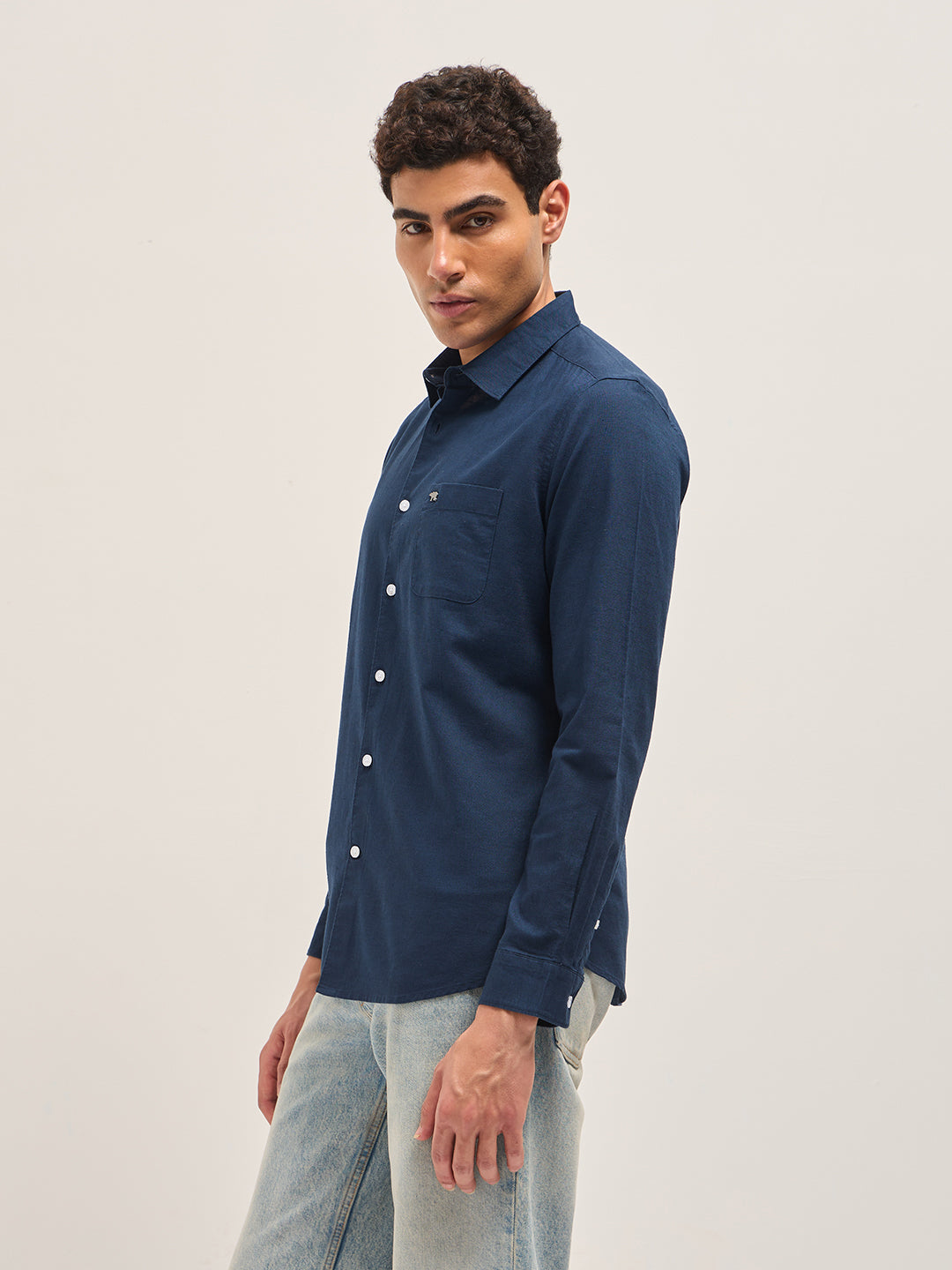 Men Blue Cotton Linen Slim Fit Solid Casual Shirt