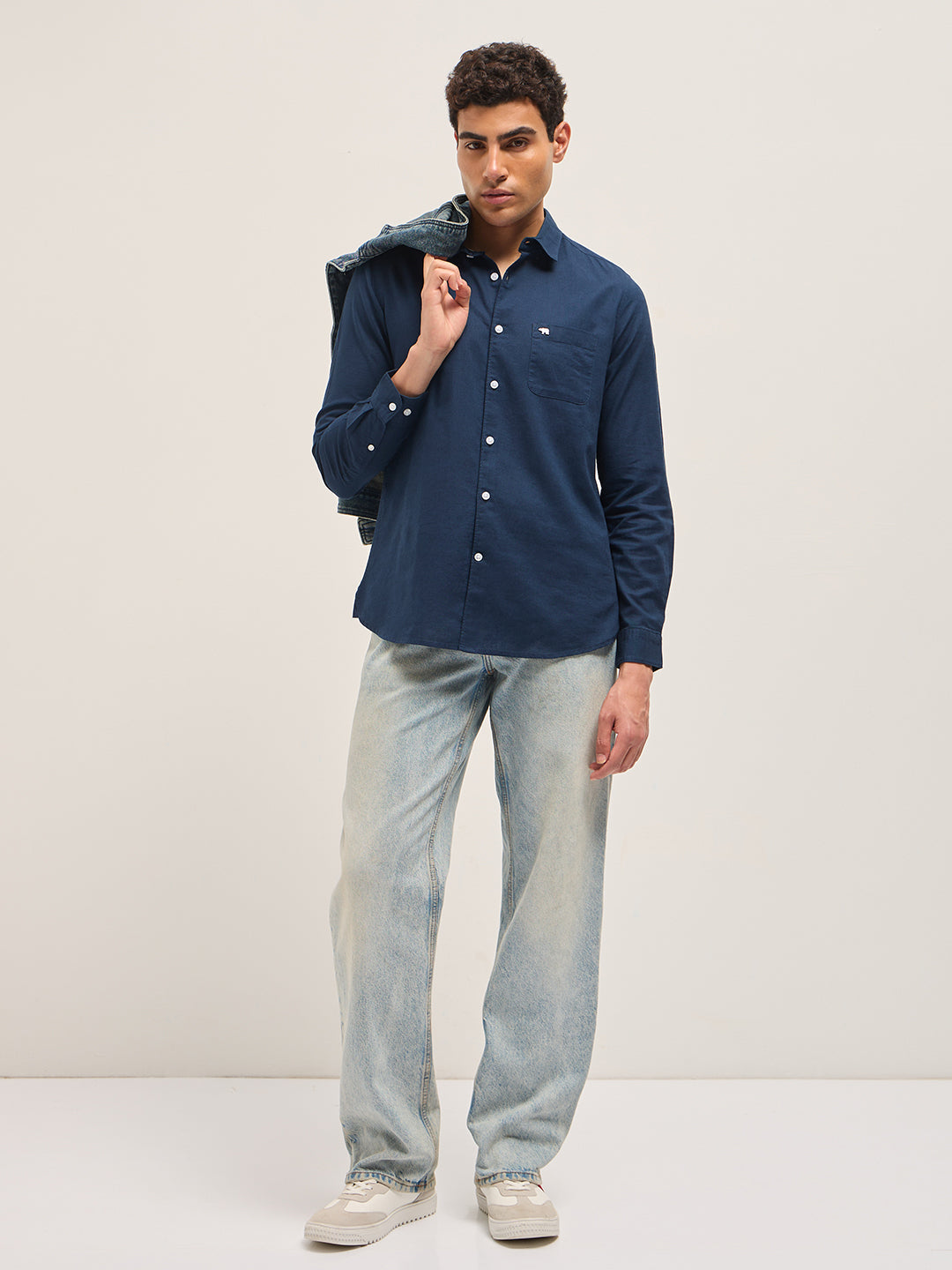 Men Blue Cotton Linen Slim Fit Solid Casual Shirt