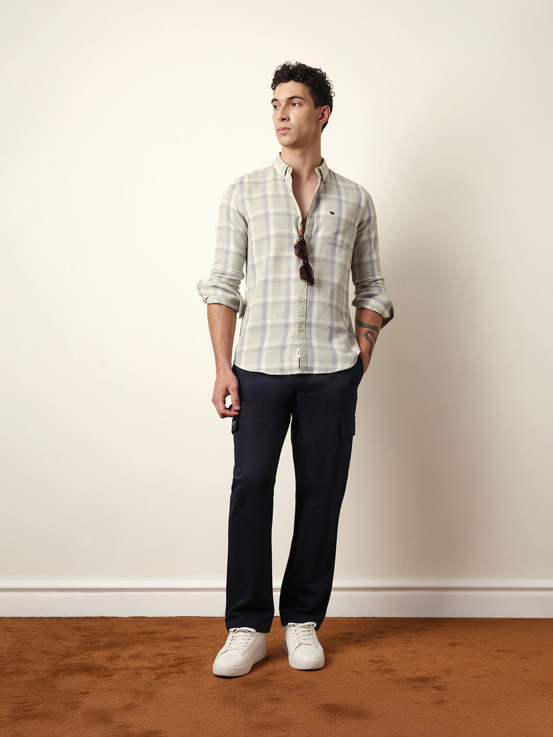 Men Modern Fit Casual Shirt