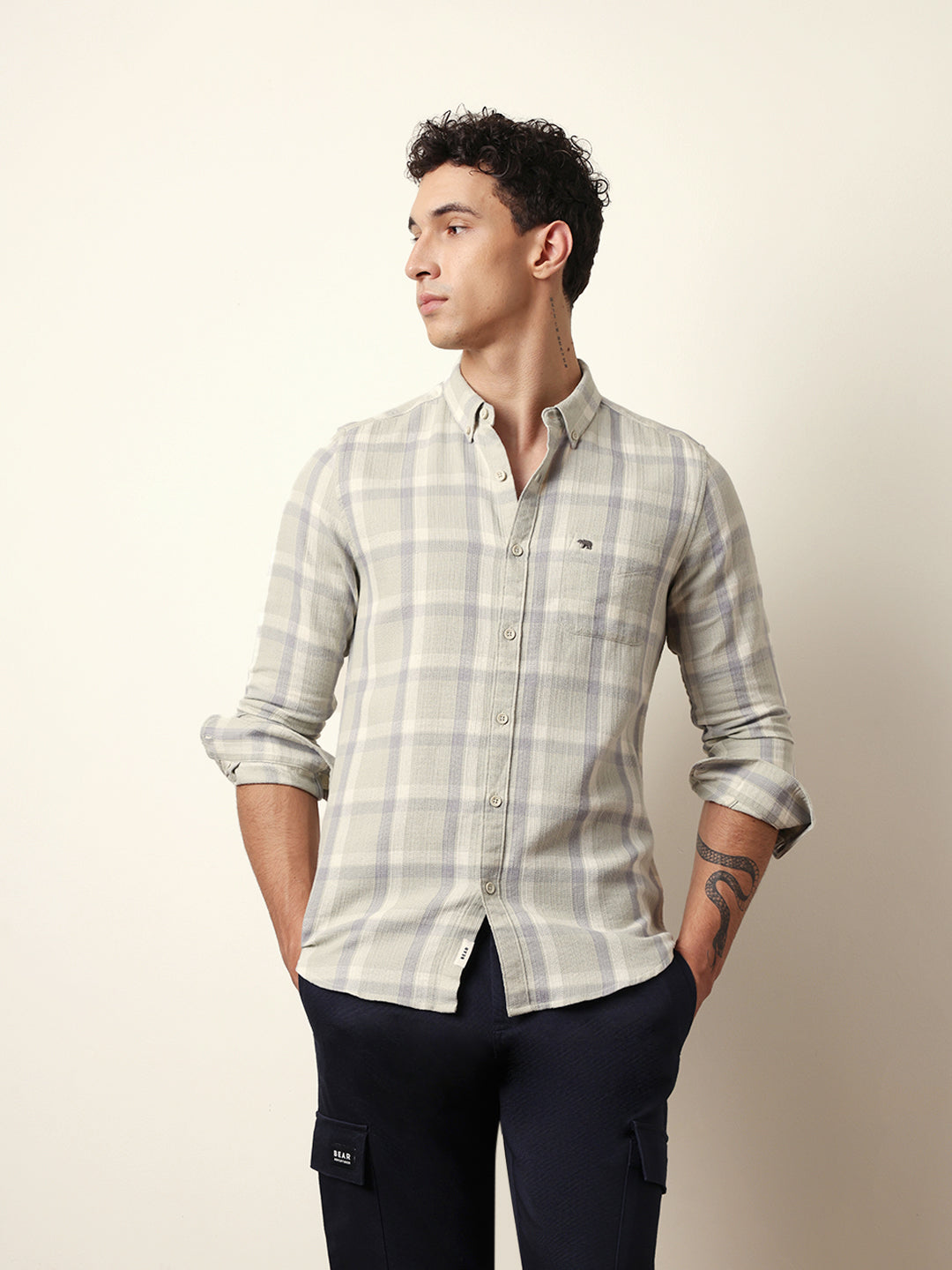 Men Modern Fit Casual Shirt