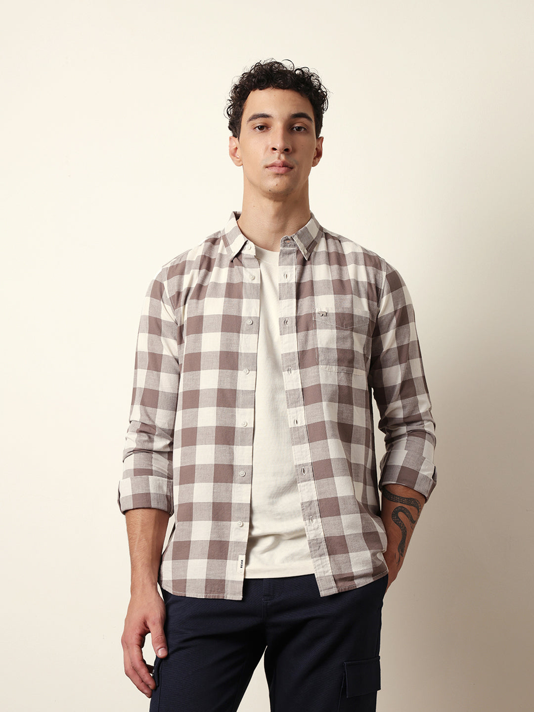 Men Modern Fit Casual Shirt