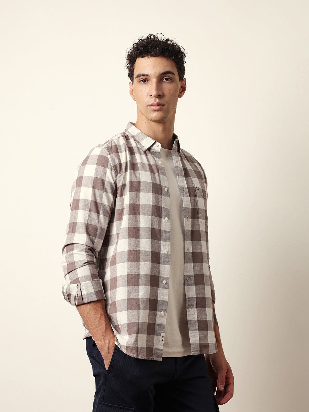 Men Modern Fit Casual Shirt