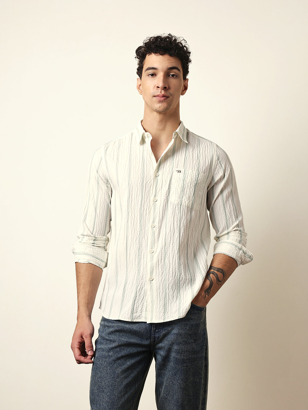 Men Modern Fit Casual Shirt