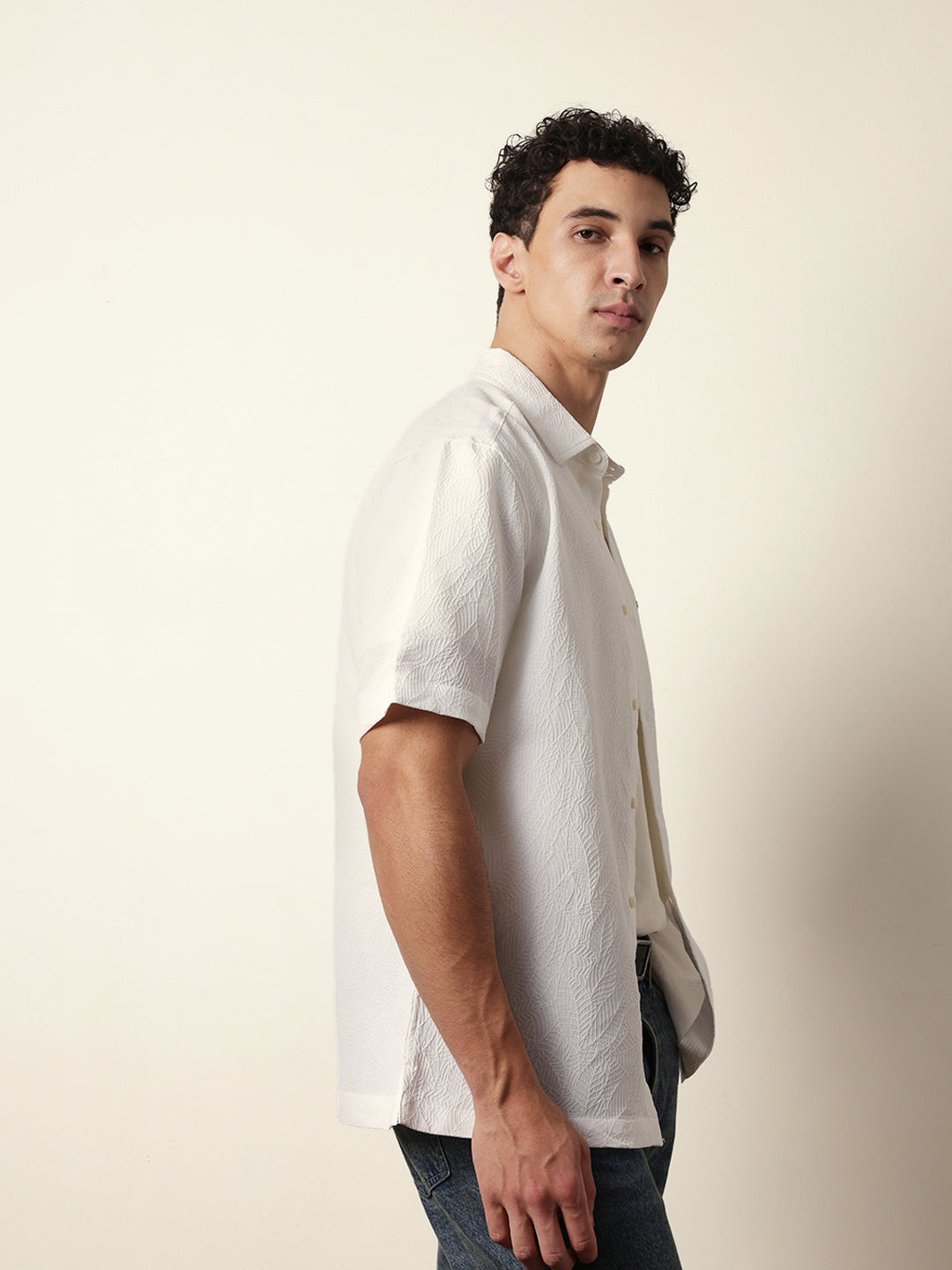 Men Modern Fit Casual Shirt