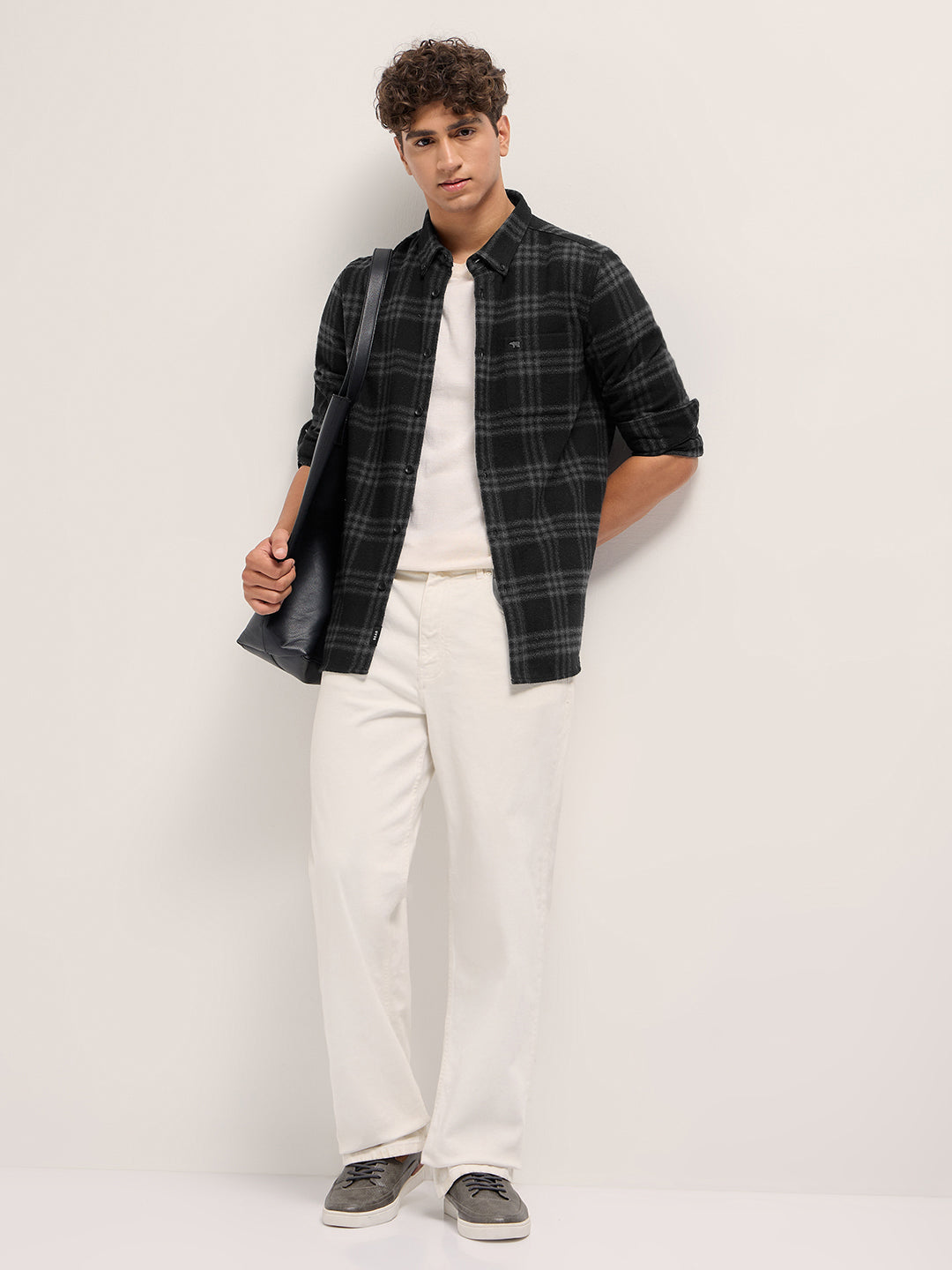 Men Black and Grey Flannel Checked Slim Fit Casual Shirt